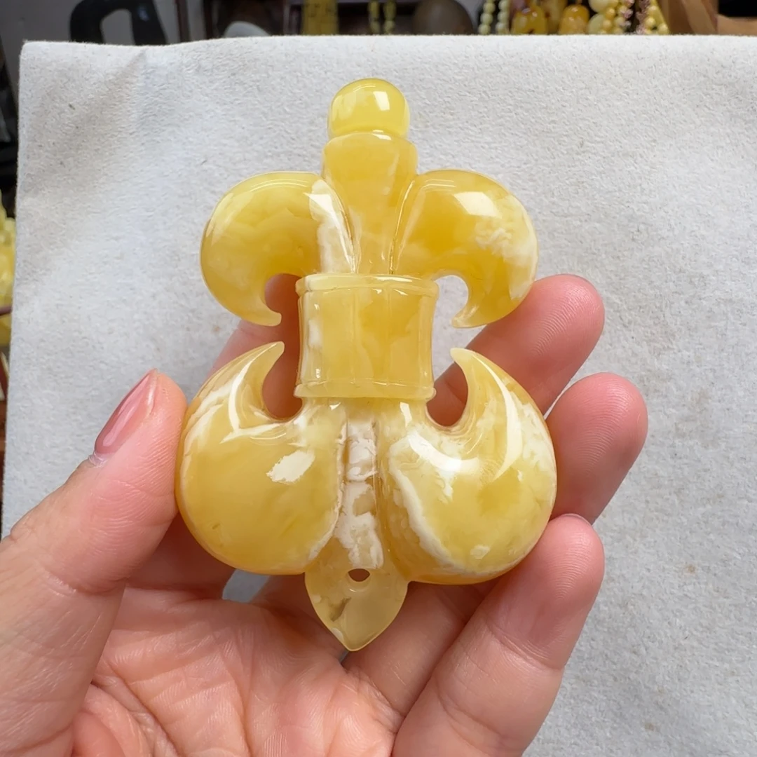 蜜蜡未镶嵌珠宝奇石