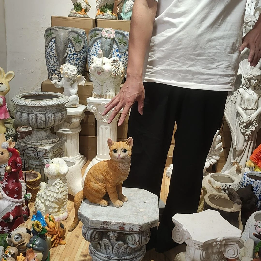 合成树脂仿真猫咪摆件