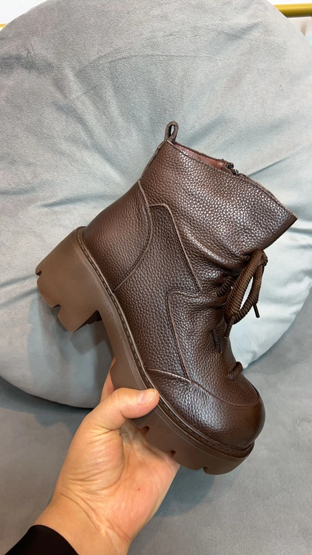 秋冬短筒中跟防滑女超高跟马丁靴复古百搭圆头