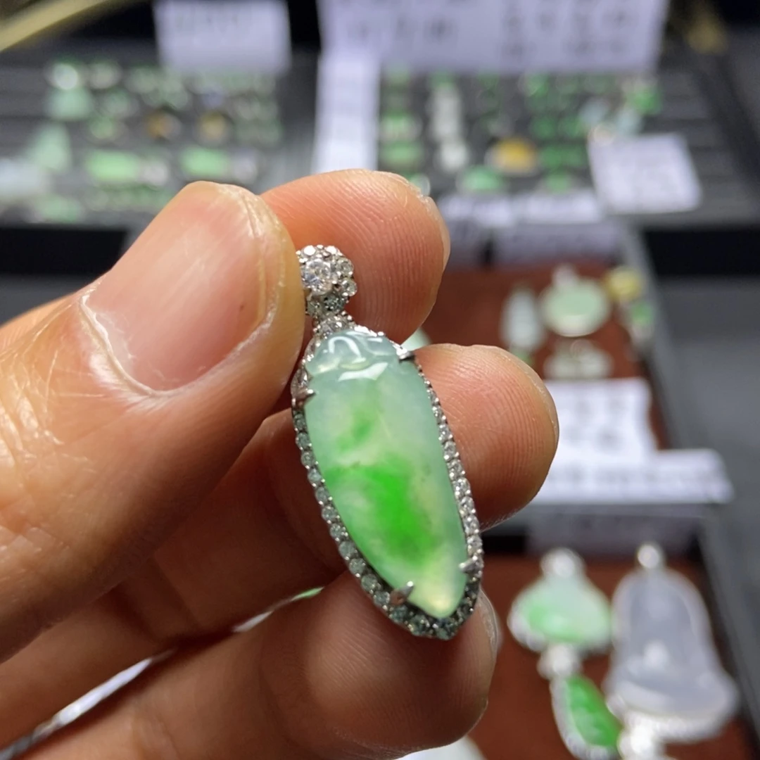 翡翠银S925镶嵌颈饰