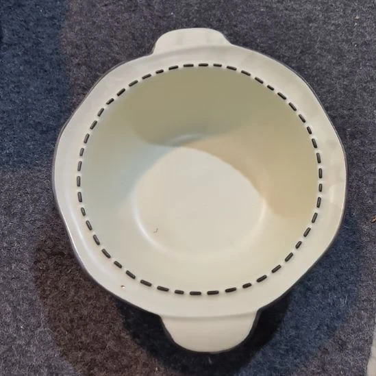 瓷片微瑕虚线八寸汤碗一个