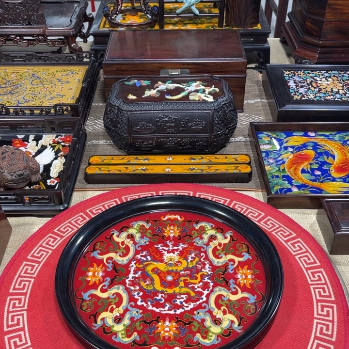 紫檀木类成套家具