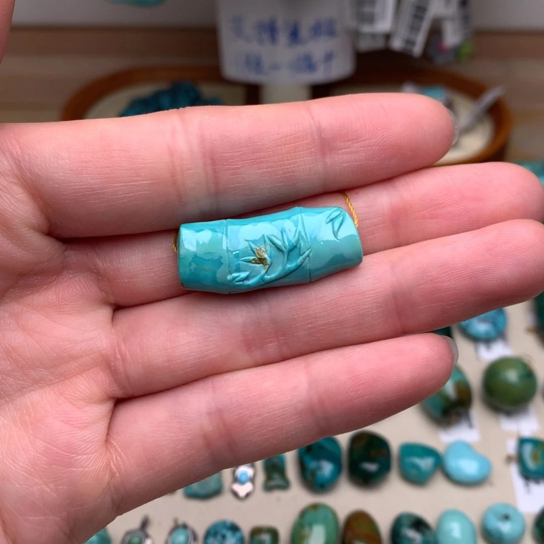 绿松石未镶嵌珠宝奇石