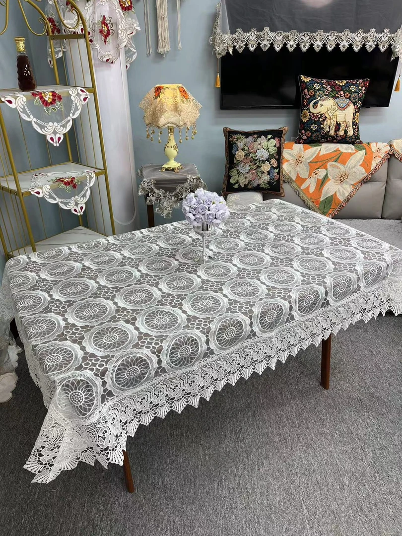 B-02【150*220】白色手工水溶刺绣圆形图案餐桌布茶几布盖巾