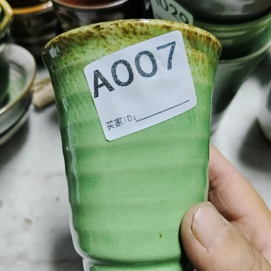 瓷片五厂，七厂各种摆件，瓷片，均有瑕疵！