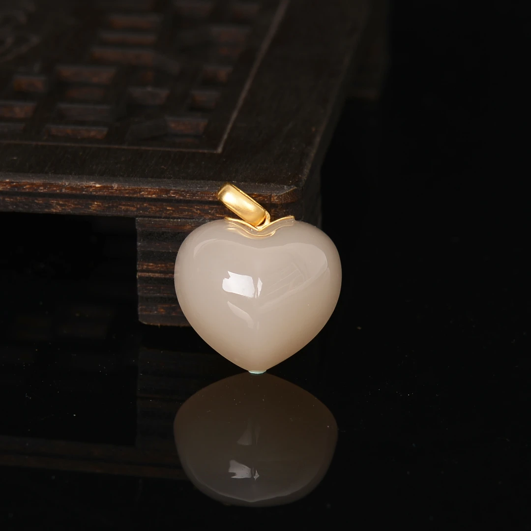 【熊总夫妇】正宗浓熟藕粉爱心吊坠18K金·野牛沟-约18*19*11mm