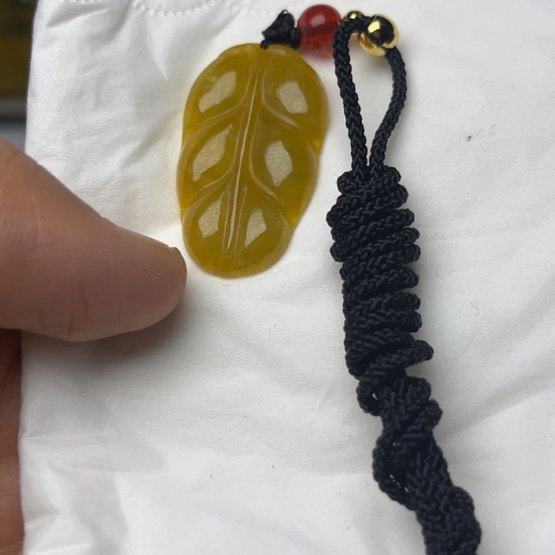 翡翠未镶嵌颈饰挂件