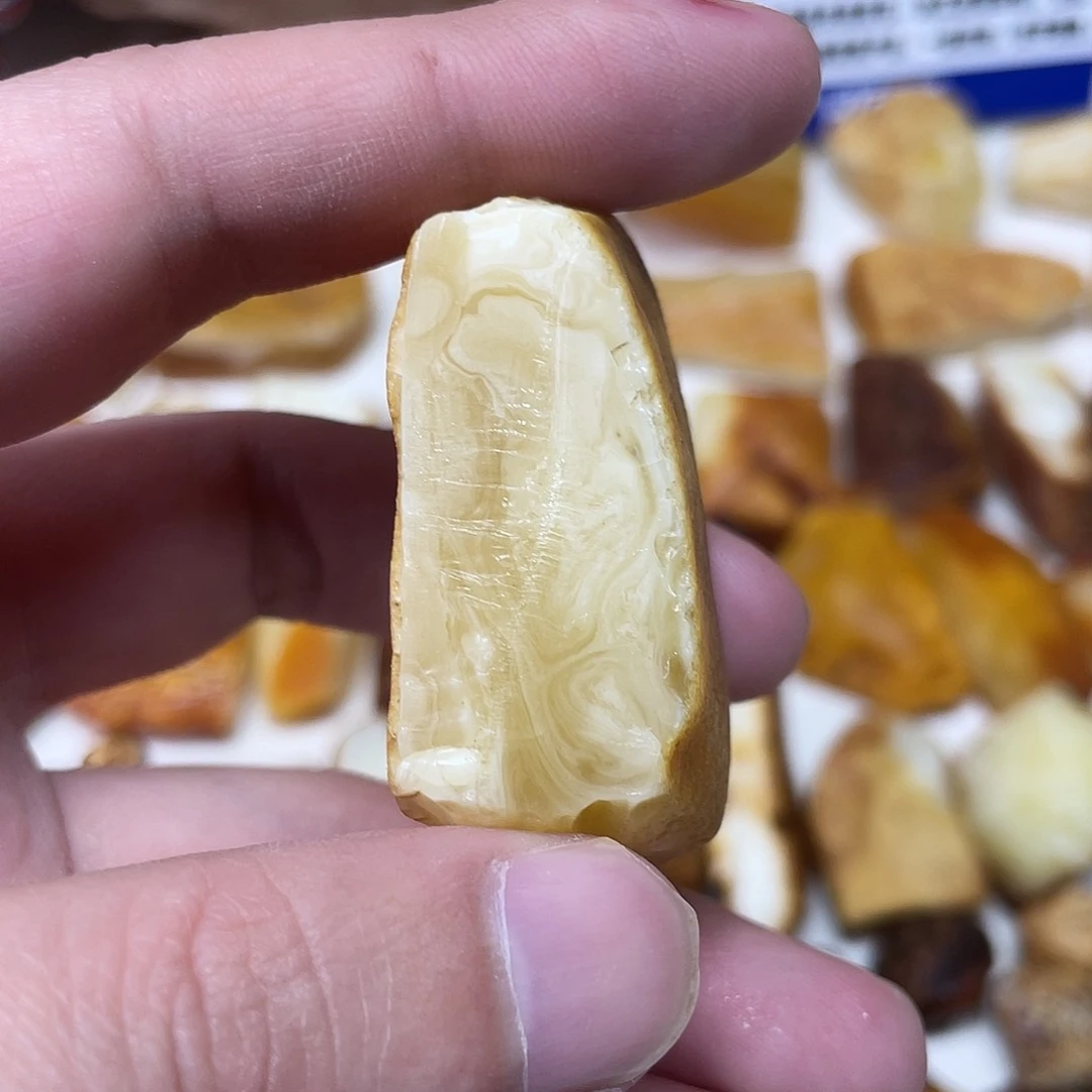 定制琥珀未镶嵌原矿琥珀