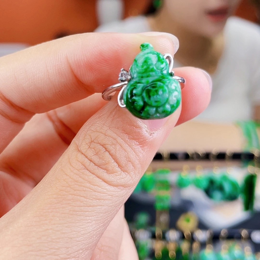 银S925镶嵌翡翠耳饰