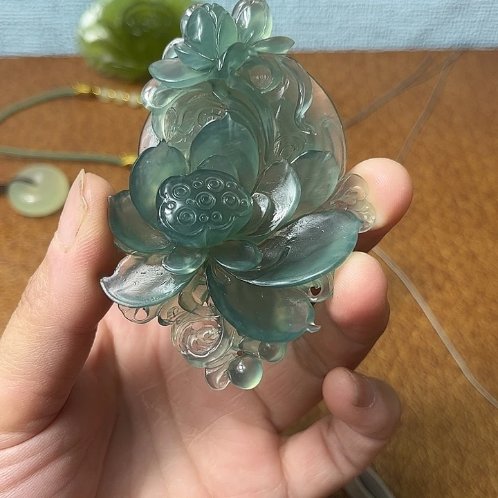 岫玉未镶嵌吊坠(不含链)