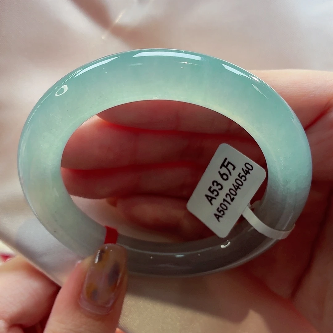 翡翠未镶嵌手镯（圆镯）22（46号）