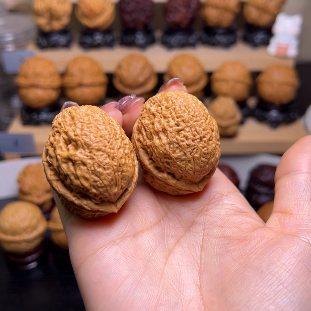 文玩核桃把件吃****死鱼子纹H40