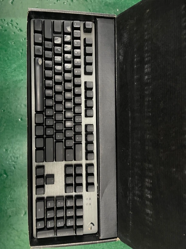 9新 Logitech/罗技 捡漏 罗技有线键盘 蓝轴 有损伤 编码L066