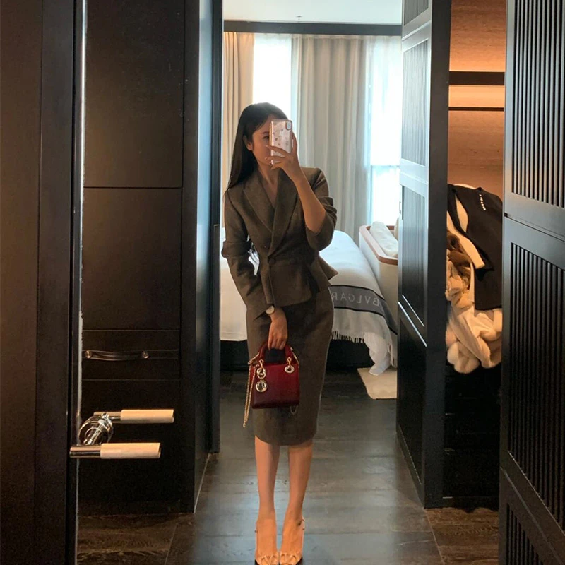高智淡人深灰色小西服高级感显瘦包臀半身裙职业裙西装时尚套装女