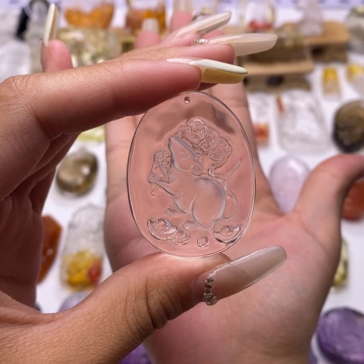 未镶嵌颈饰水晶魏*条