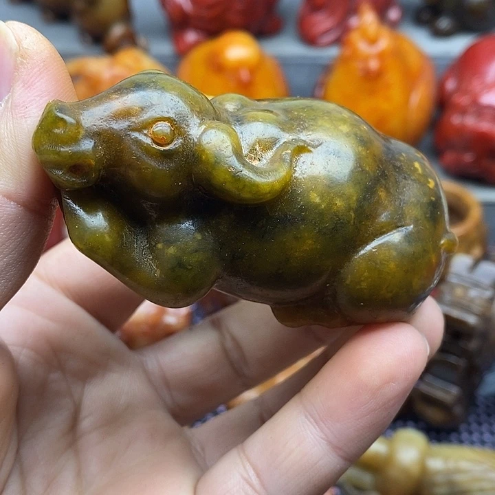 未镶嵌蛇纹石玉颈饰