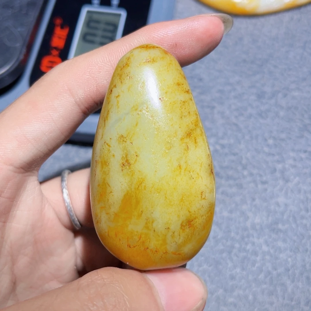 和田玉未镶嵌珠宝奇石