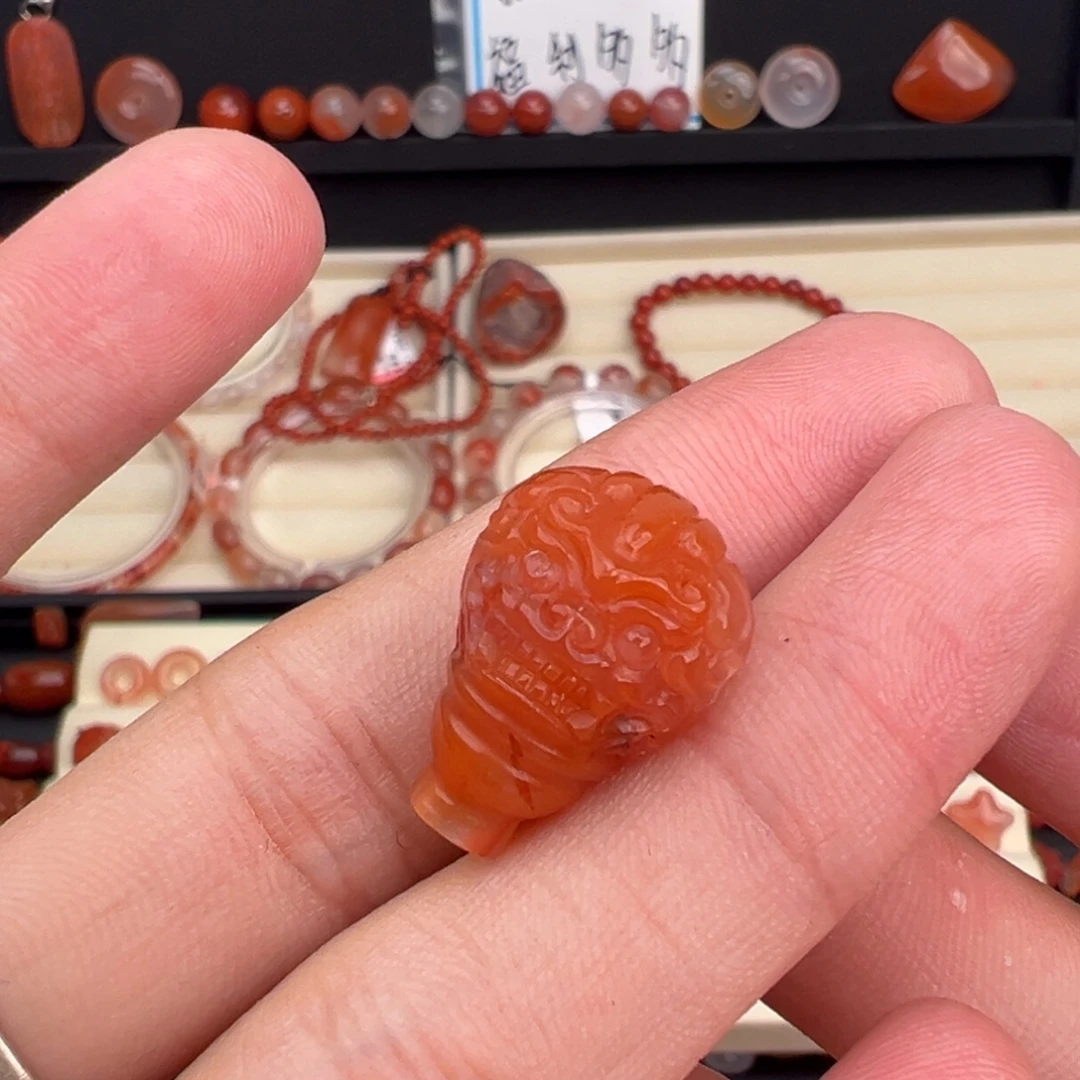 南红玛瑙未镶嵌川料兽面三通14mm+