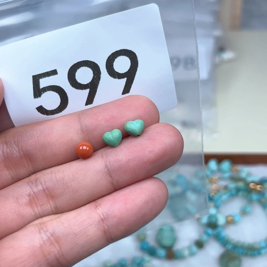 南红玛瑙未镶嵌珠宝奇石