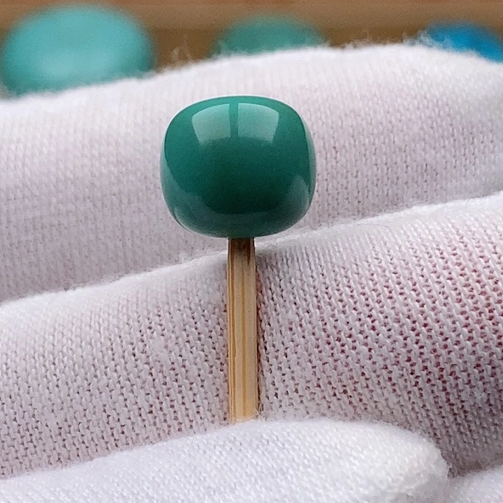 青***盐绿松石未镶嵌珠宝奇石