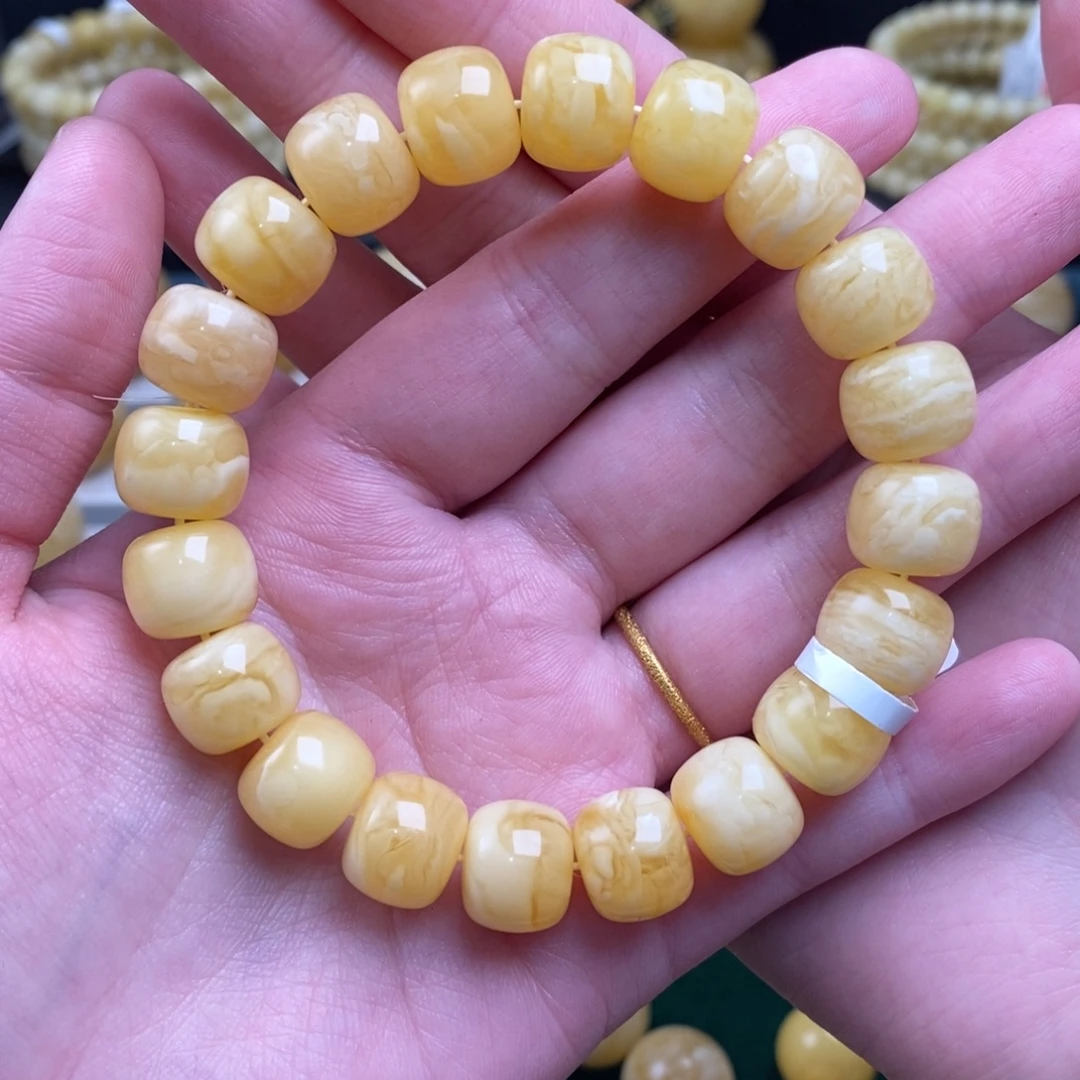 岳***好蜜蜡未镶嵌珠宝奇石