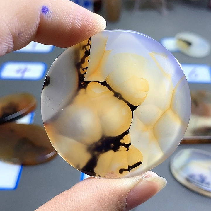 未镶嵌颈饰玛瑙/玉髓