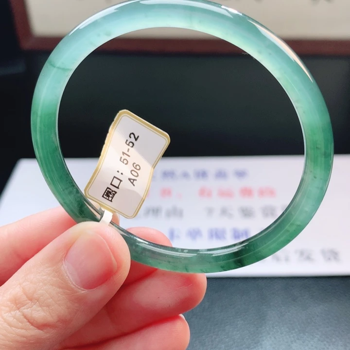 翡翠未镶嵌手镯翡翠手镯24