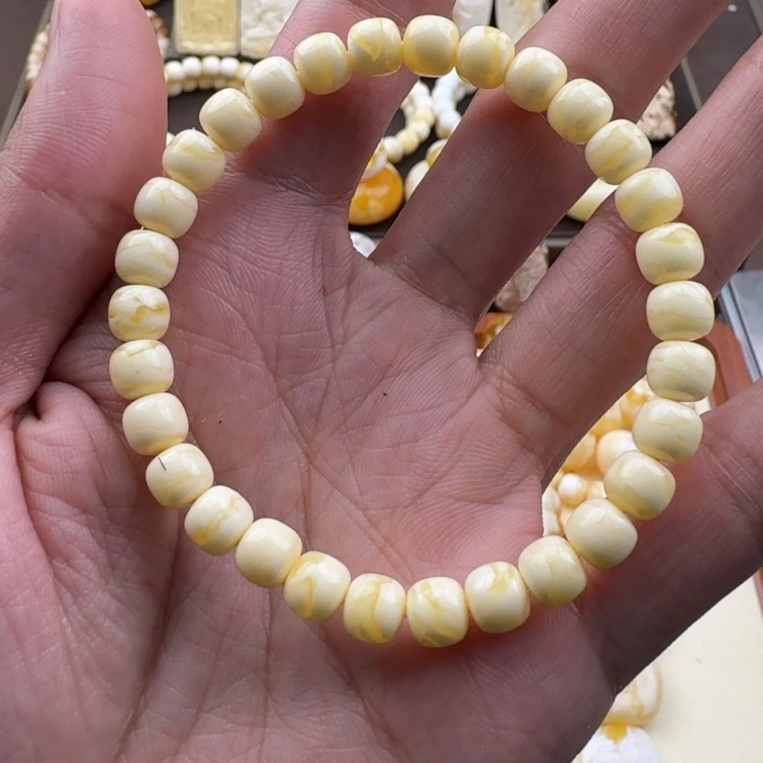 琥珀未镶嵌裸石蜜蜡