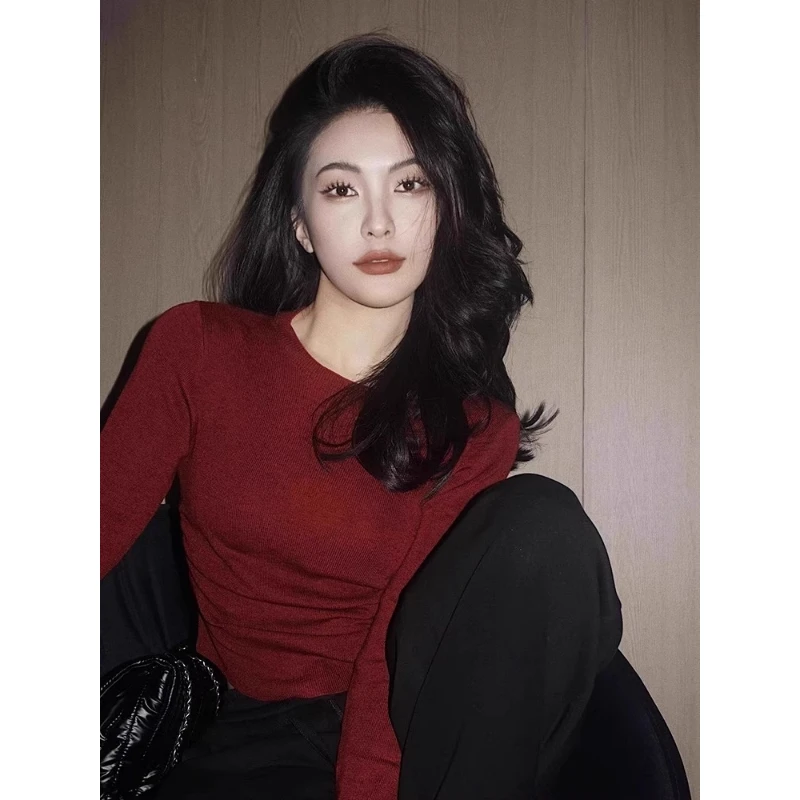 芯娇晴红色高级感打底衫女2025年早秋新款气质内搭毛衣紧身针织衫