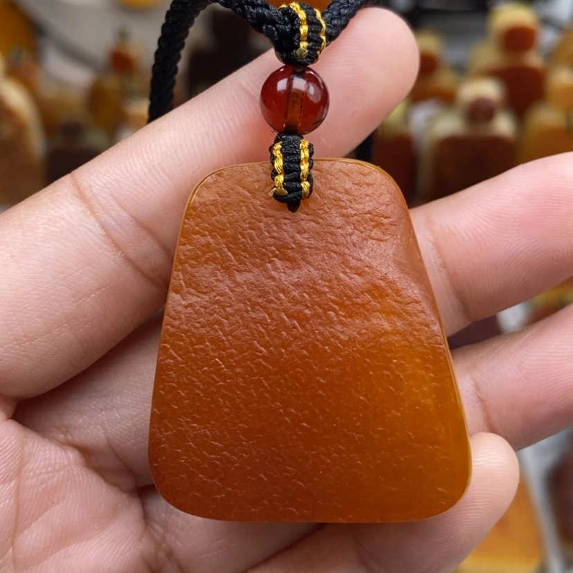 【闪购商品】琥珀颈饰未镶嵌