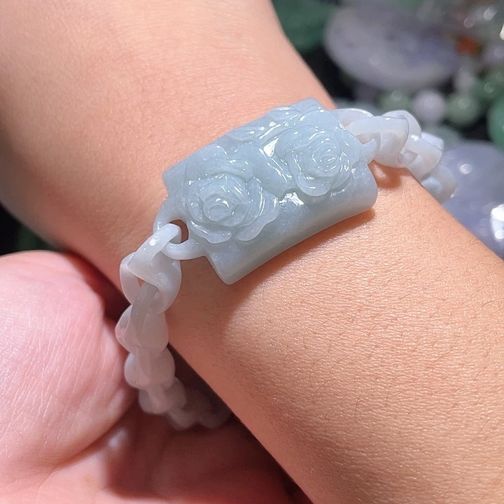 颈饰未镶嵌翡翠天