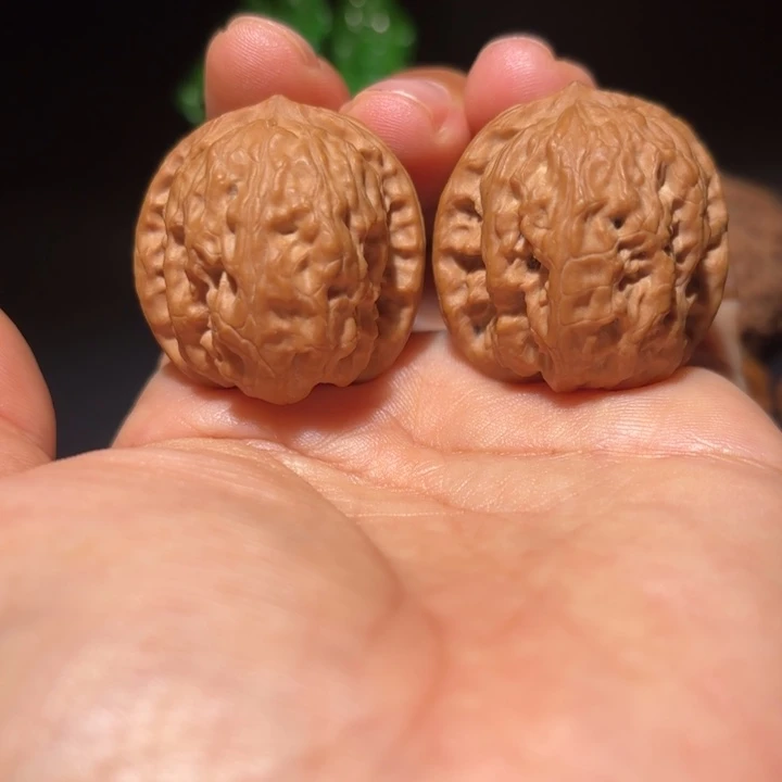 文玩核桃吊坠文玩核桃吊坠野狼32