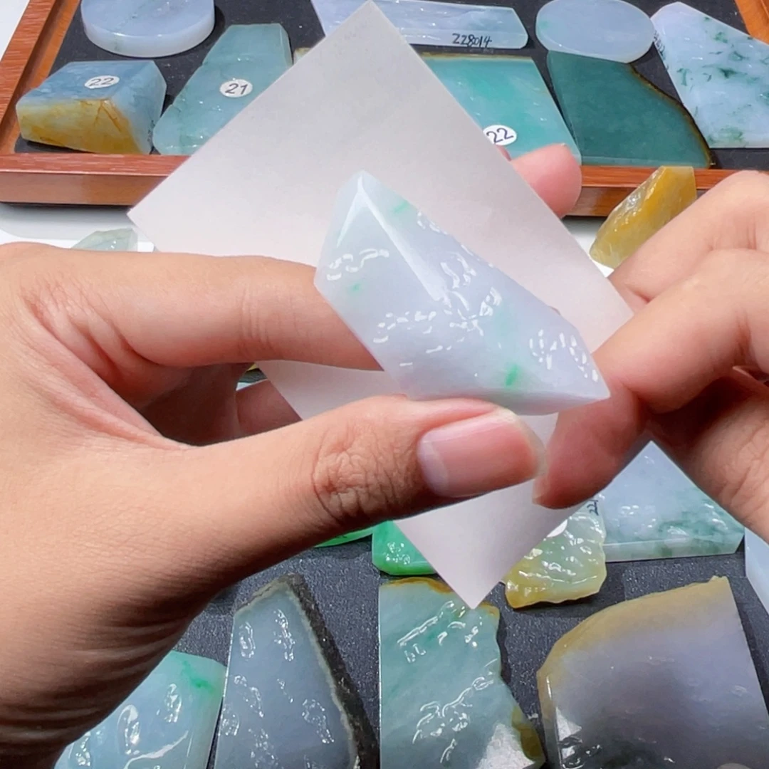 定制翡翠未镶嵌小挂件料