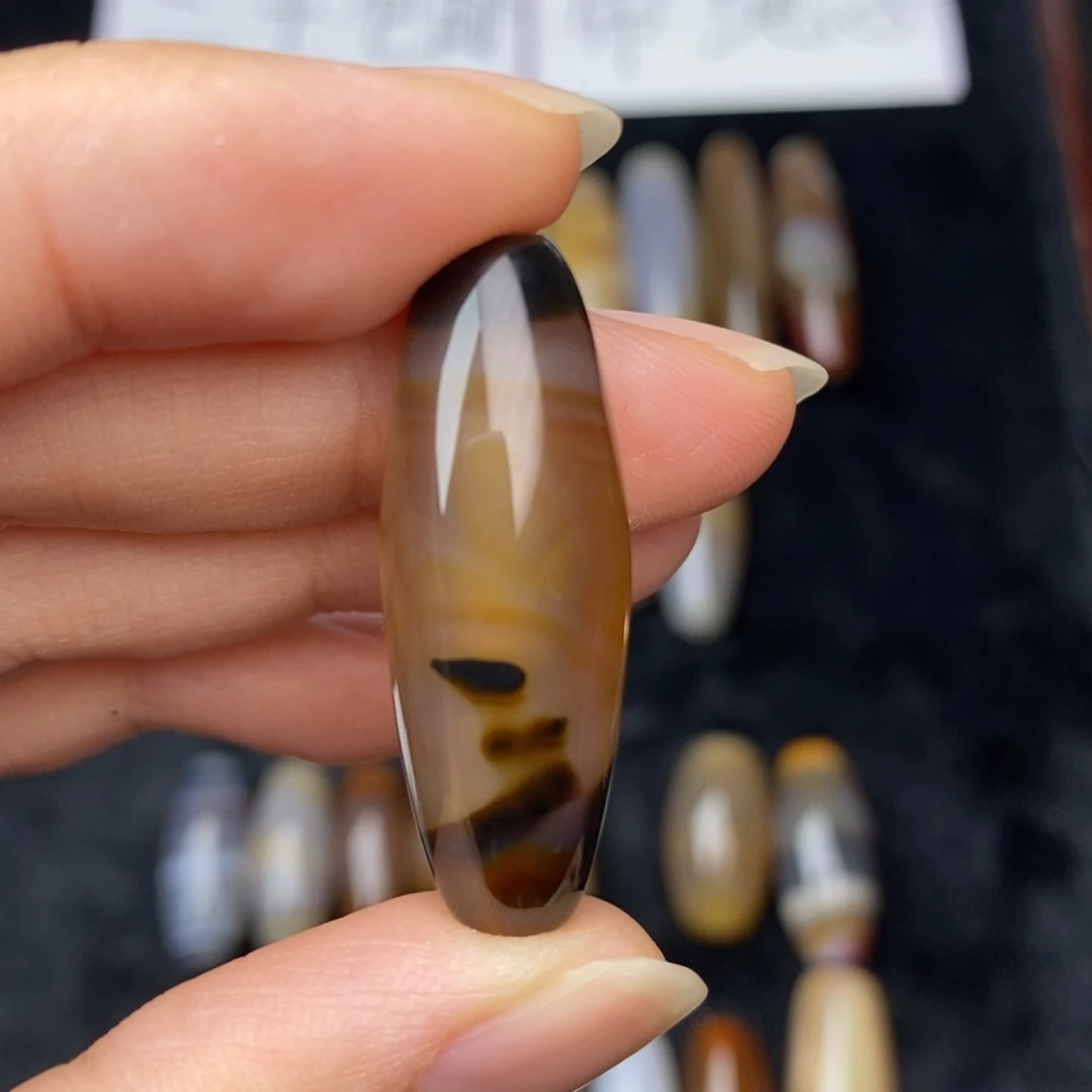 玛瑙/玉髓颈饰未镶嵌?***g