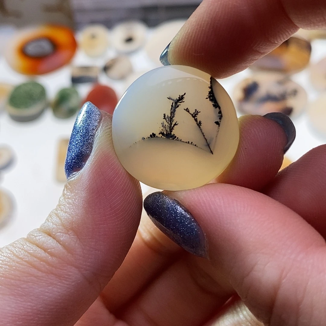 未镶嵌玛瑙/玉髓珠宝奇石