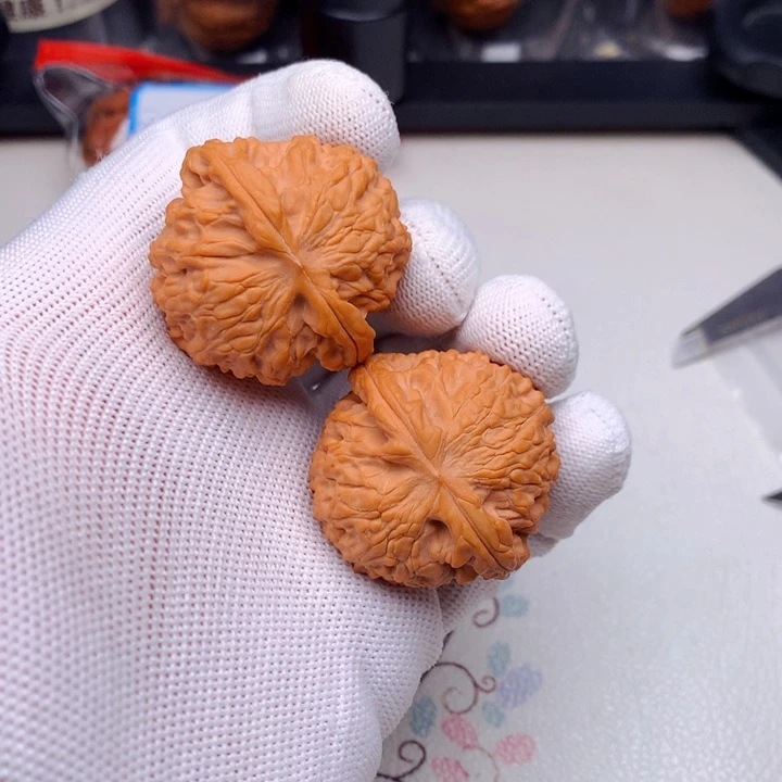 文玩核桃把件从****暮龙眼