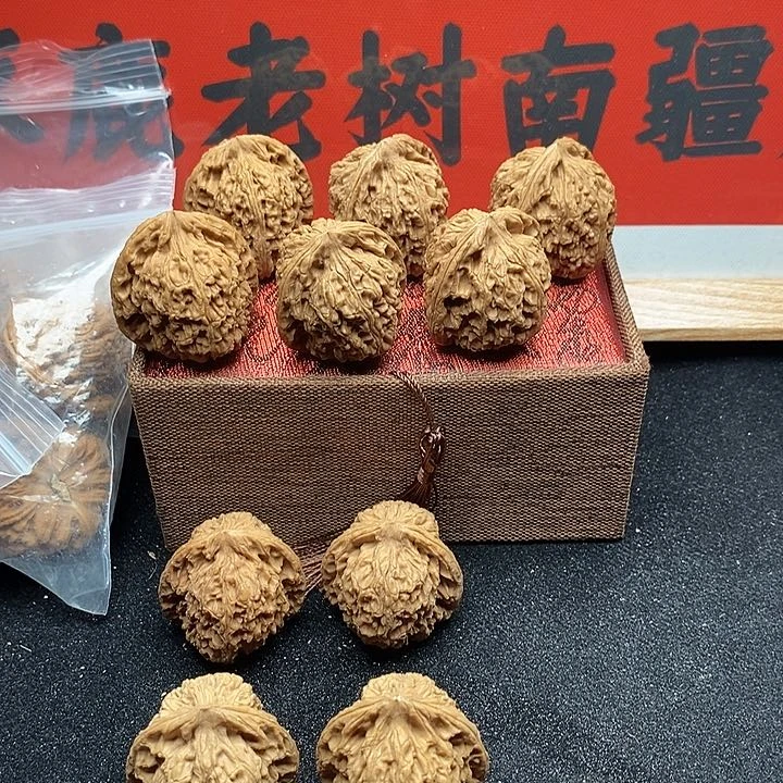 桃核吊坠理南疆涿鹿
