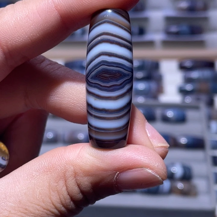 鱼***玛瑙/玉髓未镶嵌颈饰