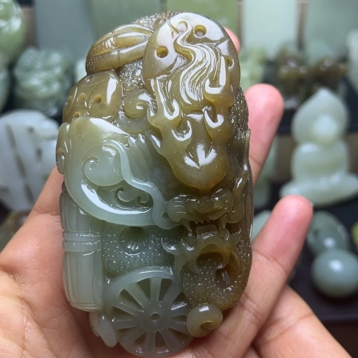 和田玉未镶嵌颈饰