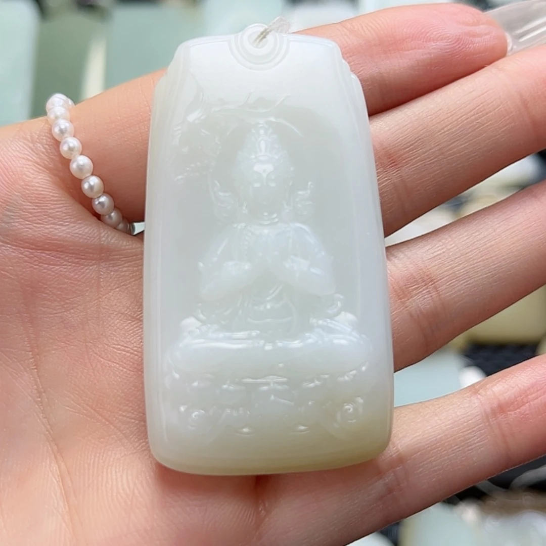 【闪购商品】和田玉（糖玉）未镶嵌颈饰胸****?