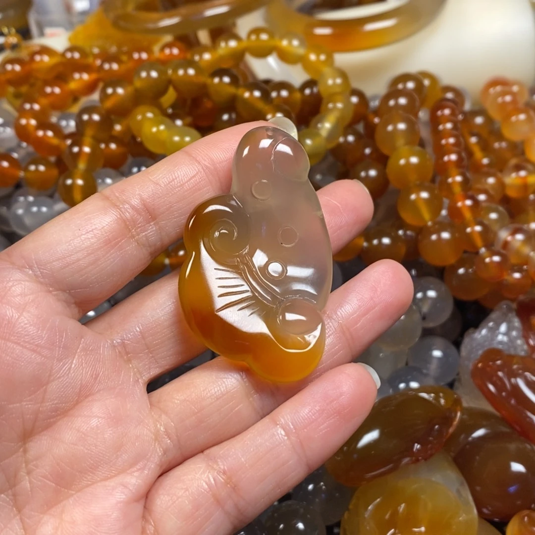 c***i玛瑙/玉髓未镶嵌玛瑙吊坠