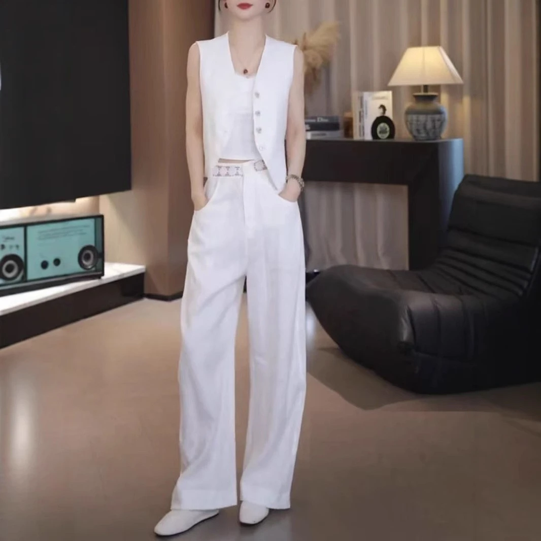 2025春装搭配一整套气质韩版御姐穿搭白色镂空绣花马甲阔腿裤套装