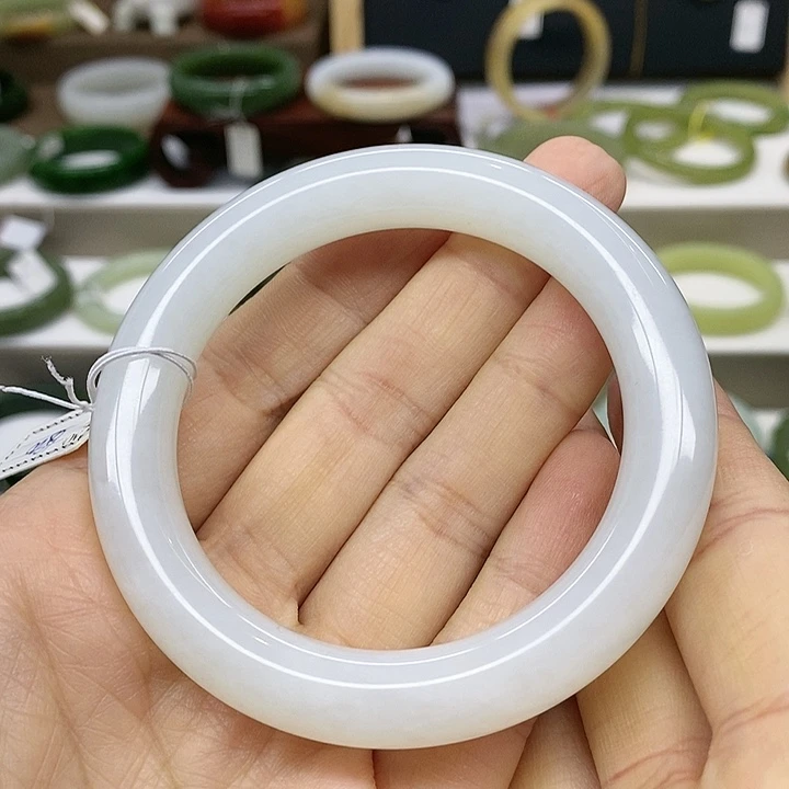 【闪购商品】和田玉手镯未镶嵌