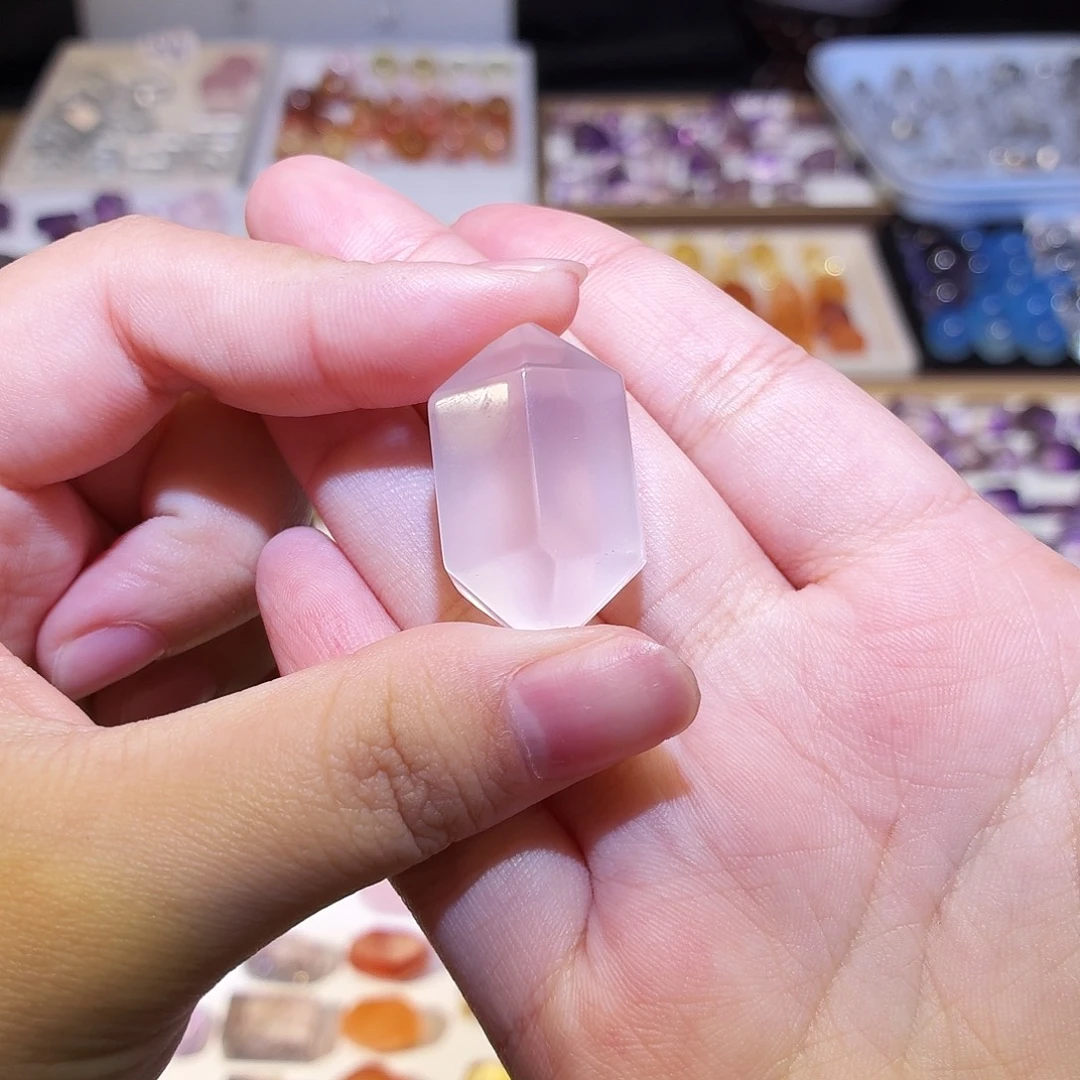 水晶未镶嵌吊坠(不含链)粉水 双尖 打孔定制不退换