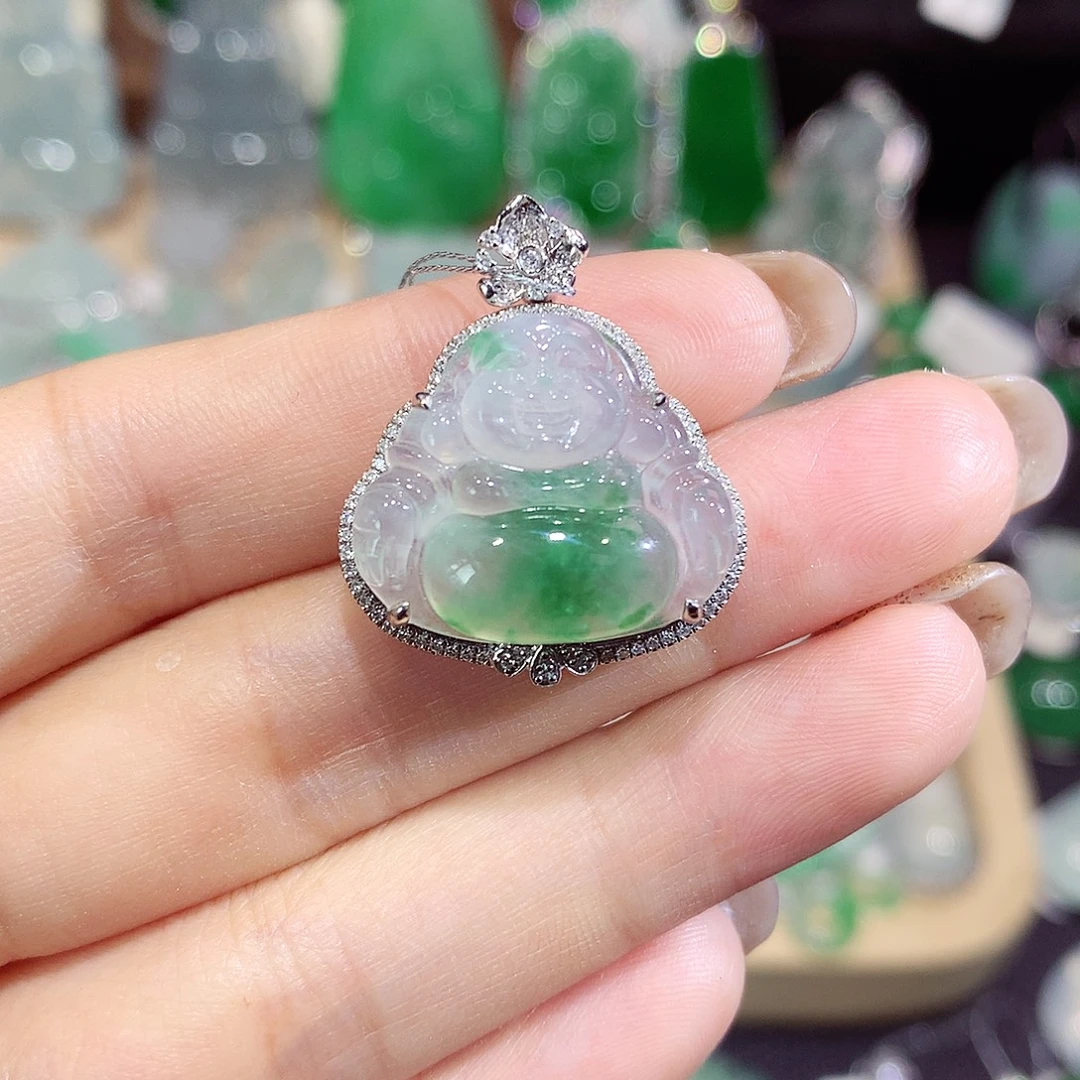 翡翠18K金镶嵌颈饰佛