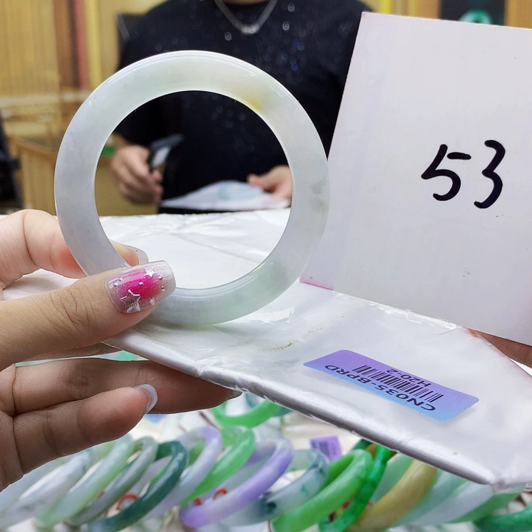 翡翠未镶嵌手镯bbb