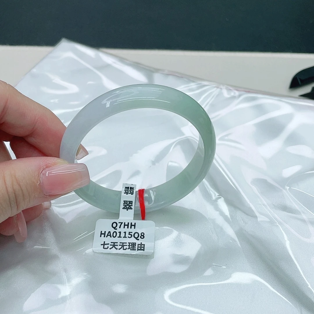 翡翠手镯未镶嵌贵妃53