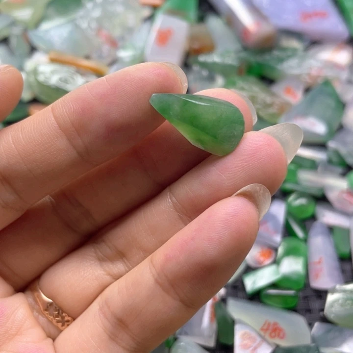 定制翡翠未镶嵌天然缅甸翡翠