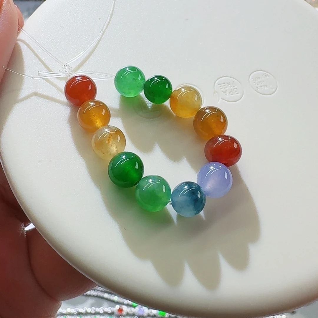 翡翠颈饰未镶嵌裸石