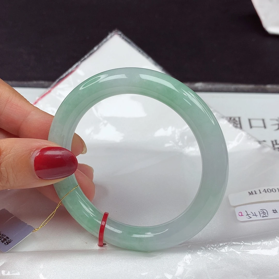翡翠手镯未镶嵌54圈4001